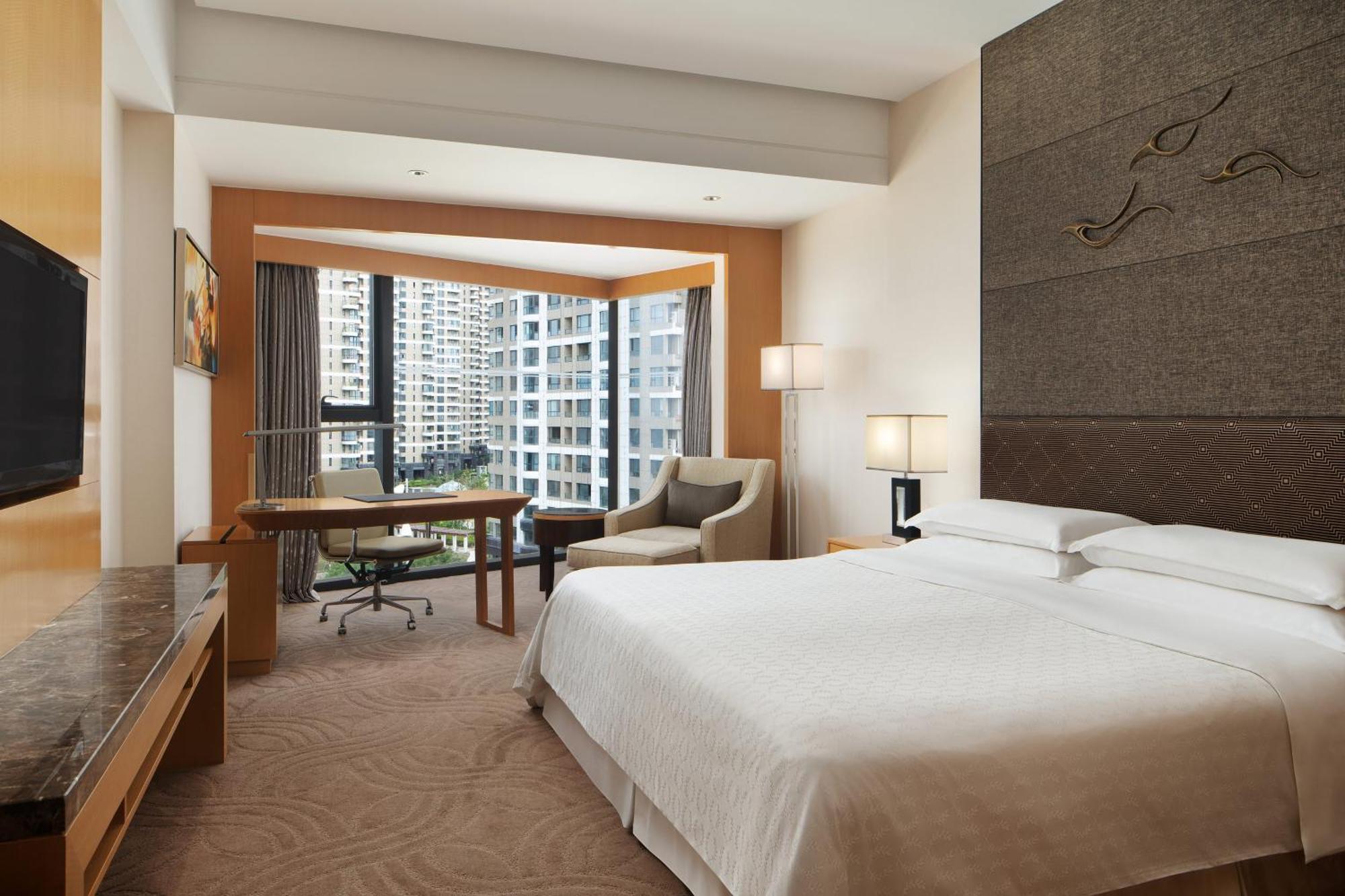 Sheraton Yantai Golden Beach Resort Bagian luar foto